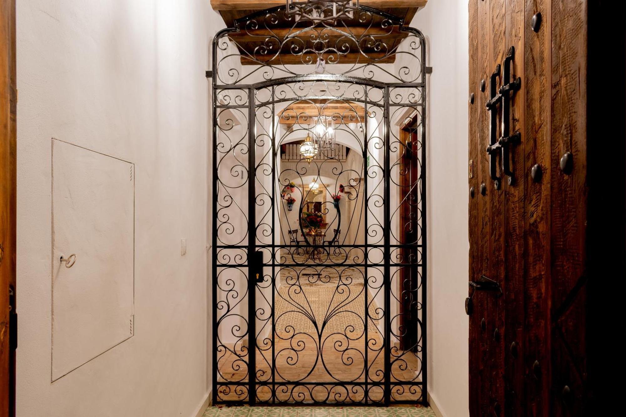 Casa Del Patio - Boutique Apartments (Adults Only) Эстепона Экстерьер фото